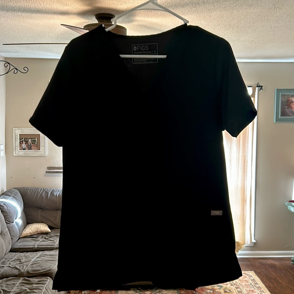 Figs Black size medium 2 pocket scrub top